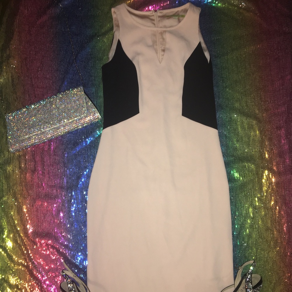 Goregous Classy Mid-length Dress
